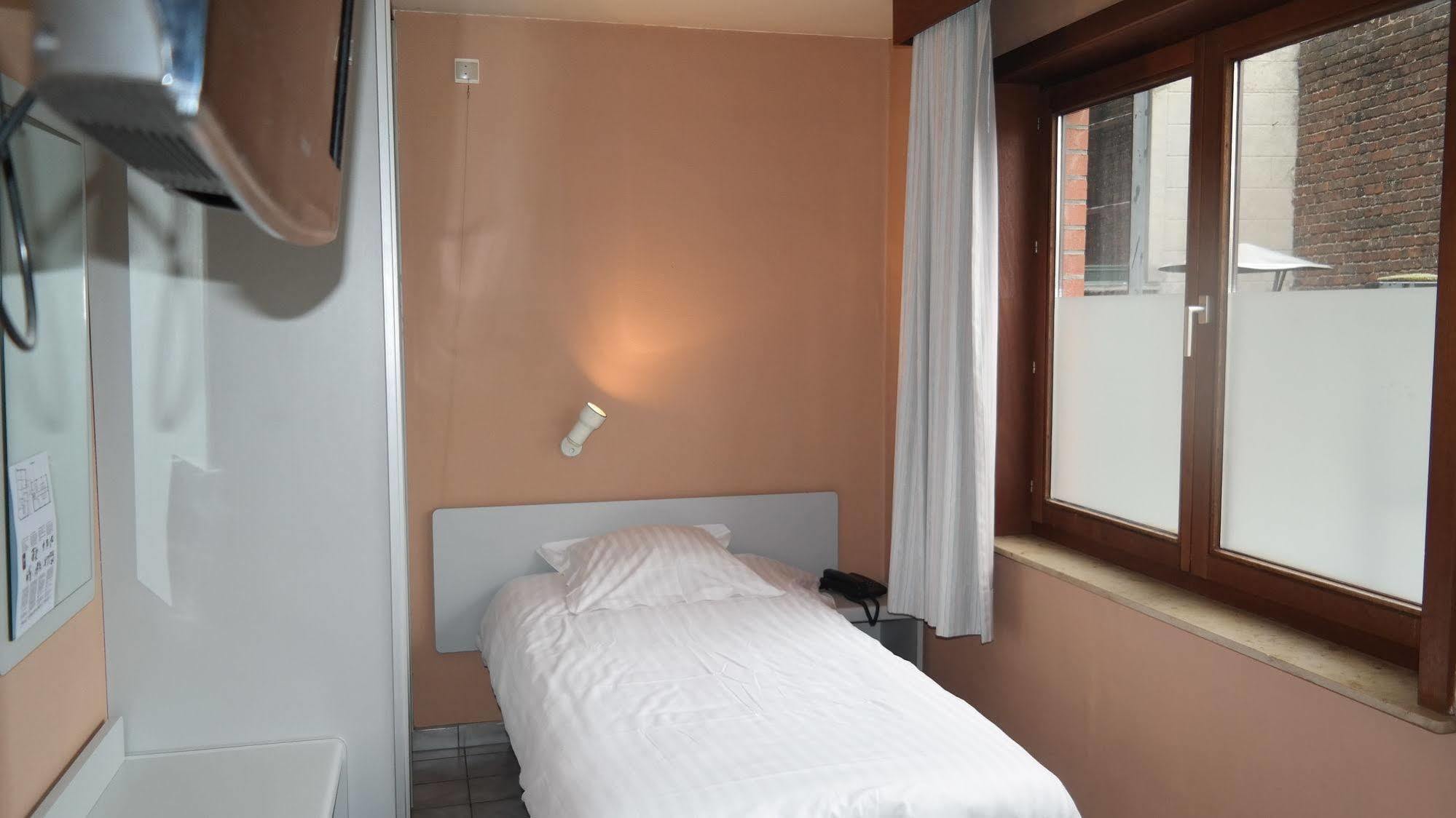De Bonte Os Hotel & Tower Roeselare Εξωτερικό φωτογραφία